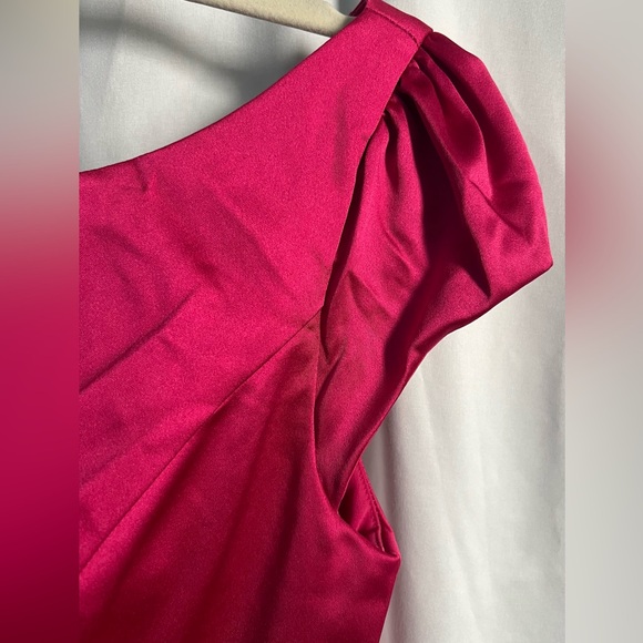 Mac Duggal Cap Sleeve Tiered Satin Cocktail Mini Dress Hot Pink Size 6 Formal - Picture 5 of 16